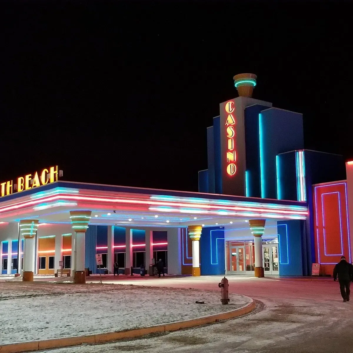 South Beach Casino & Resort, Scanterbury - the resort on the lakeshore